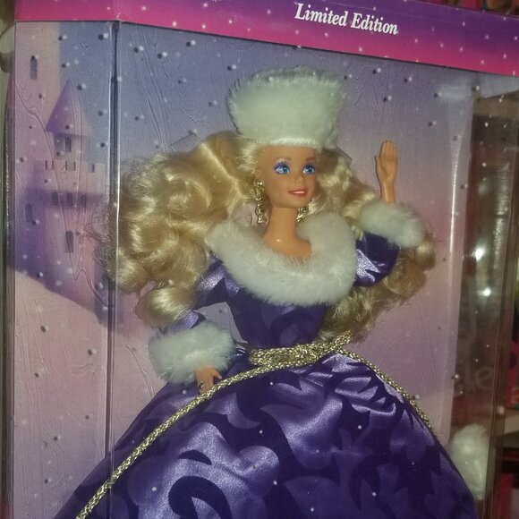 1993 Winter Royal Barbie NIB - Picture 1 of 9